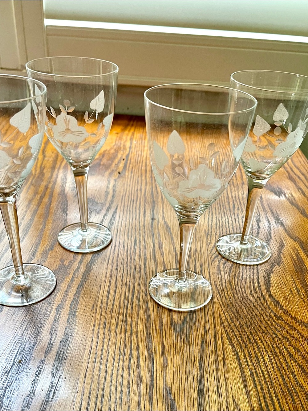 Vintage Crystal Etched Floral Wine Glasses -(Set of 4)